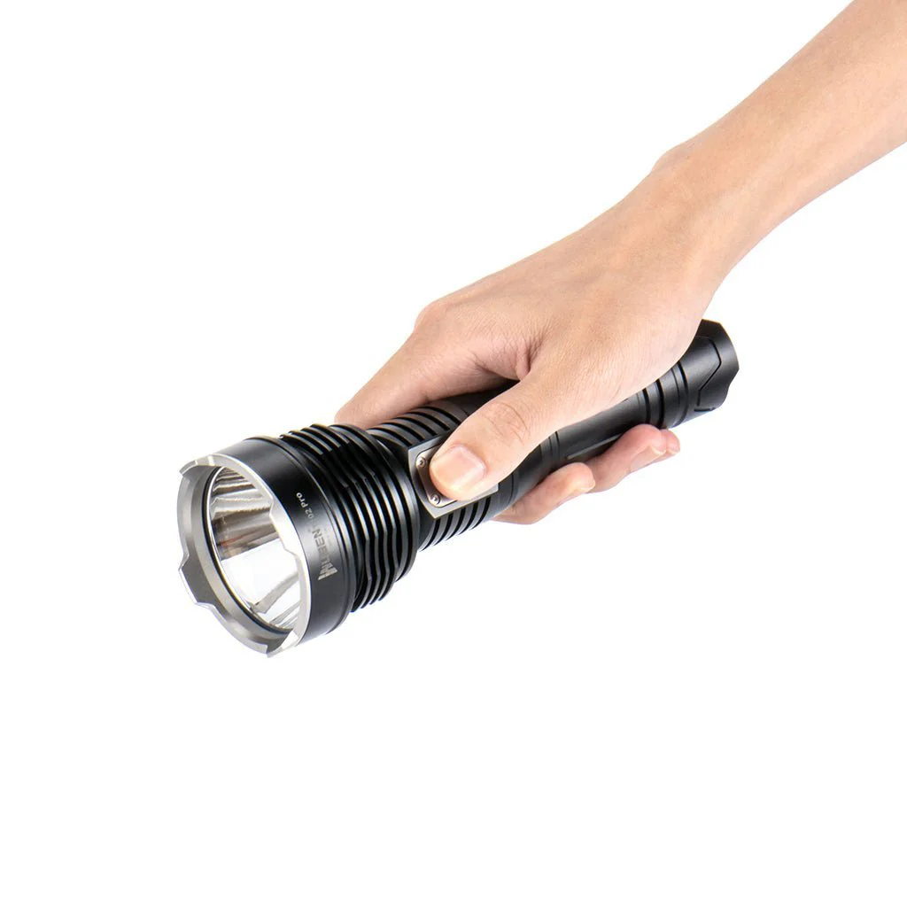 T102 Professional Tactical Flashlight - 3500 lumens - Image 7
